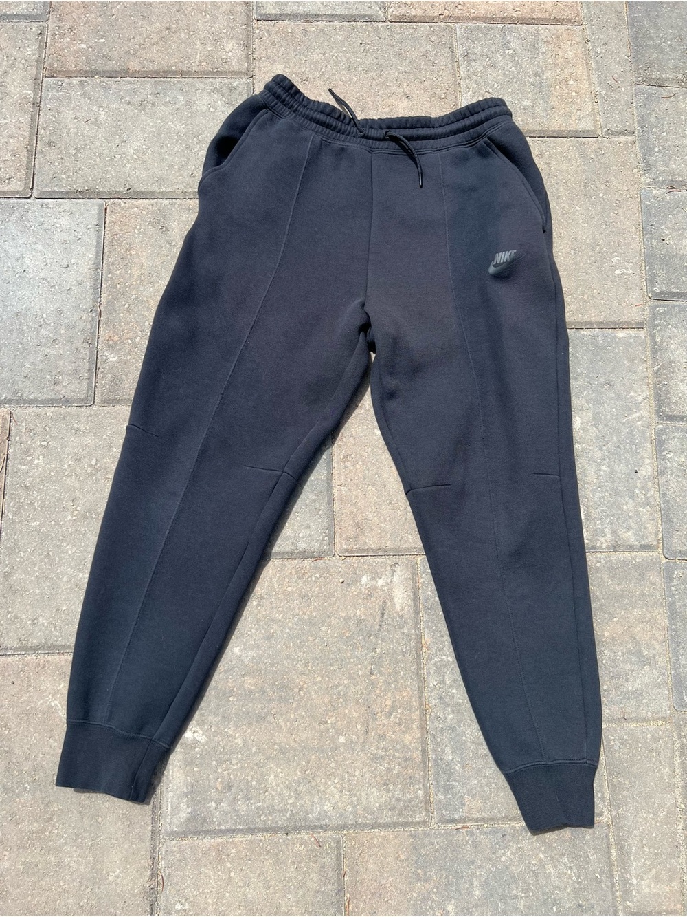 Nike Boys XL Black Fleece Joggers Sweatpants - Tech Inspired Pleat